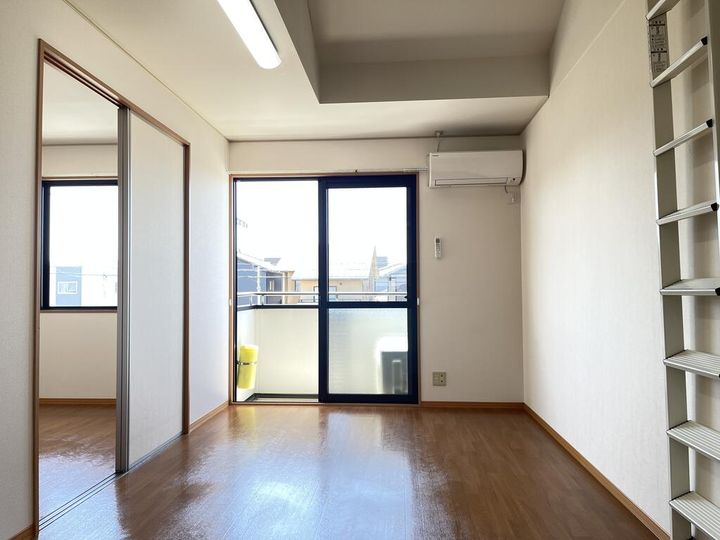 コンフォートIIの居間