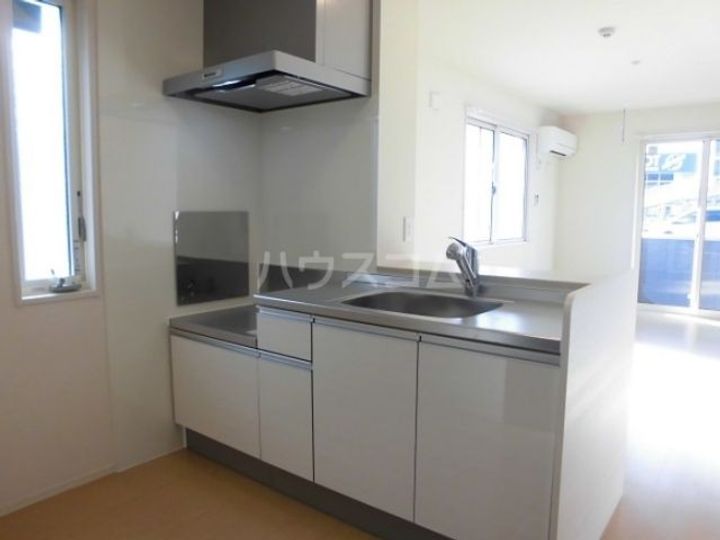 パークドオートム Aのキッチン