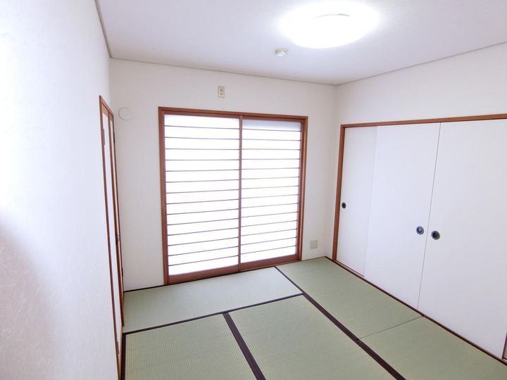 タウンコート駅南 307号の居間