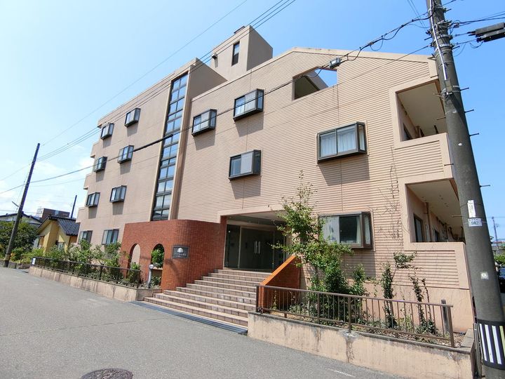 タウンコート駅南 307号の外観