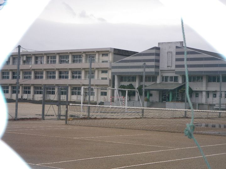 テラスユークの周辺