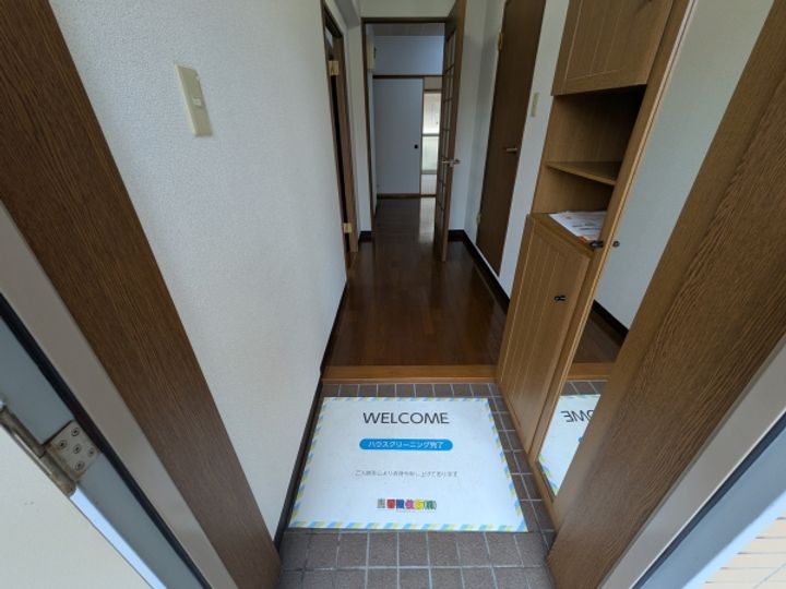 メゾンダイトクの玄関