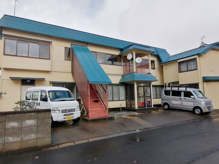 リバティ川先の外観