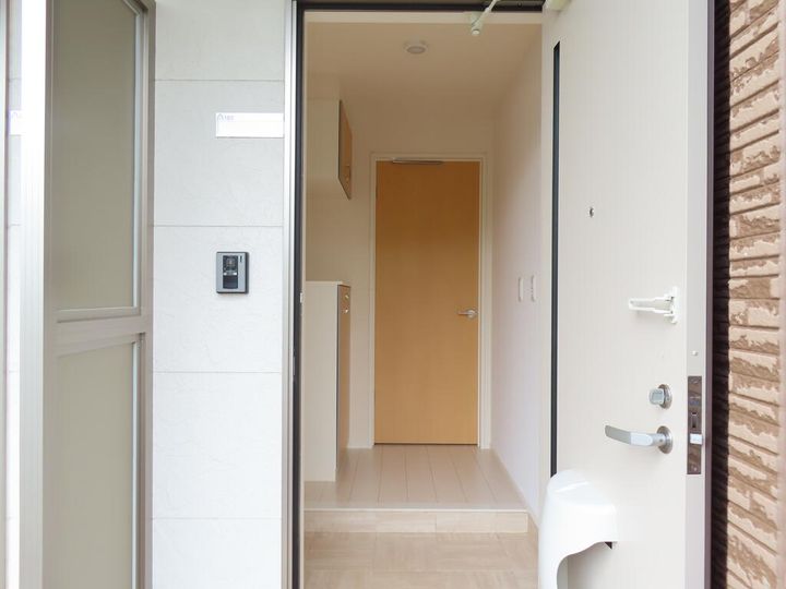 グランドール・Kの玄関