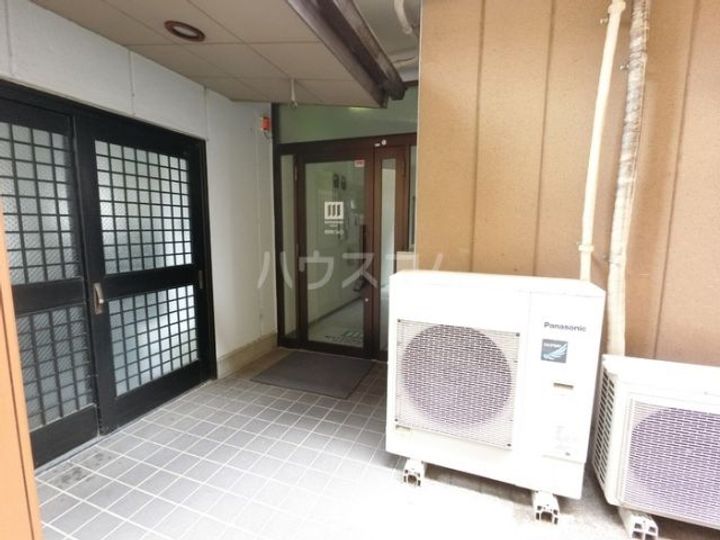 松村ビルの地図