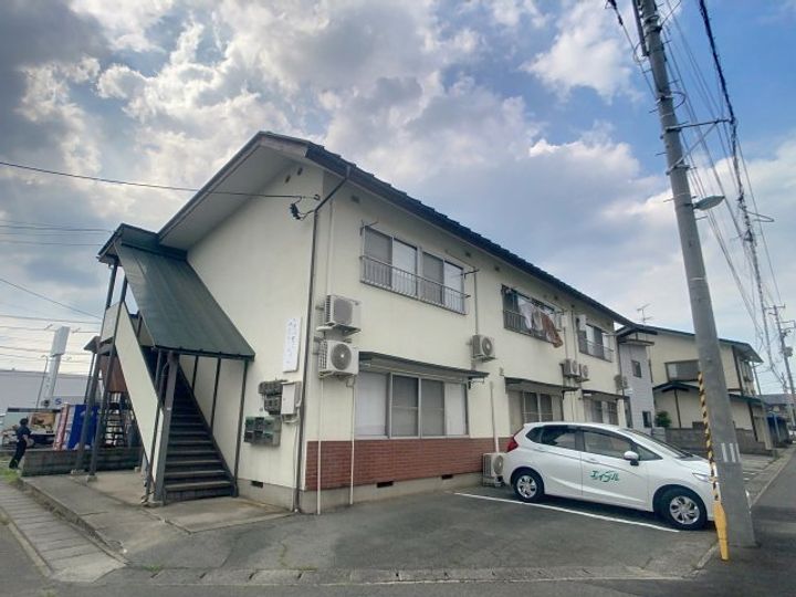 渡辺ハイツの外観