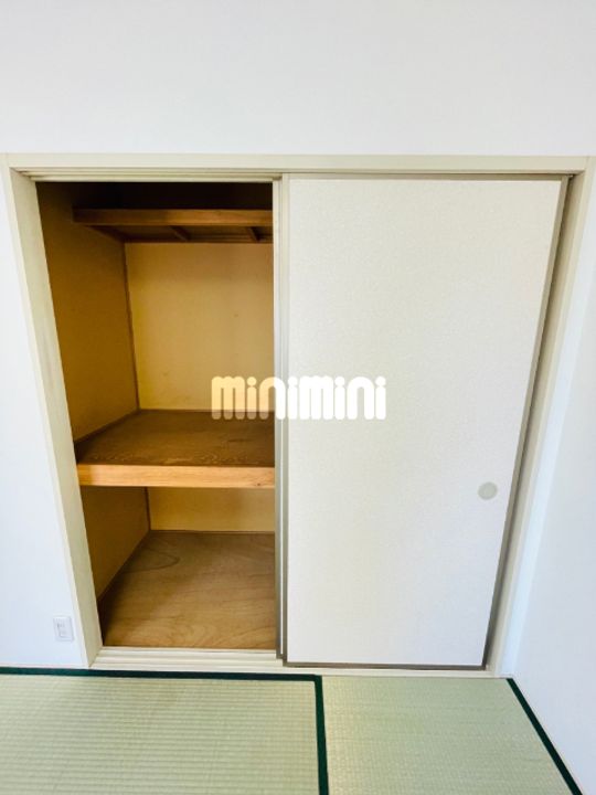 タウンアベニュー小泉Aの内装