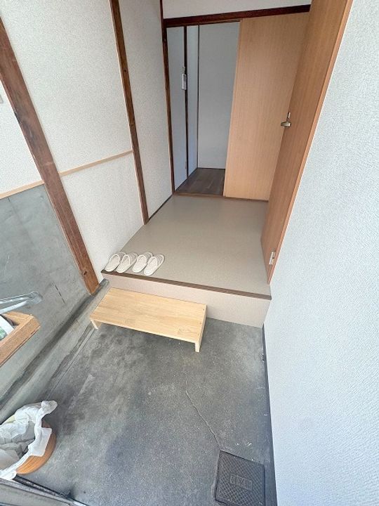 大阪府東大阪市荒川1(一戸建)の賃貸物件の玄関