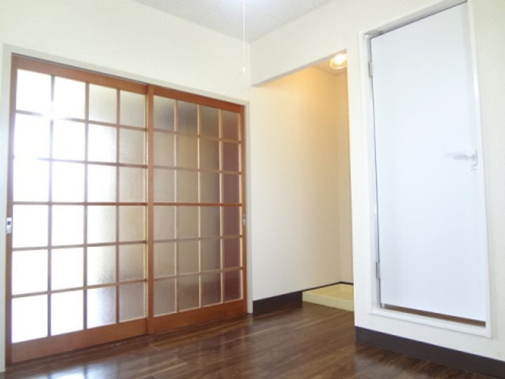 滋賀県米原市西山(アパート)の賃貸物件の居間