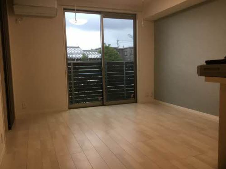 メゾン・ド・ドルチェの居間