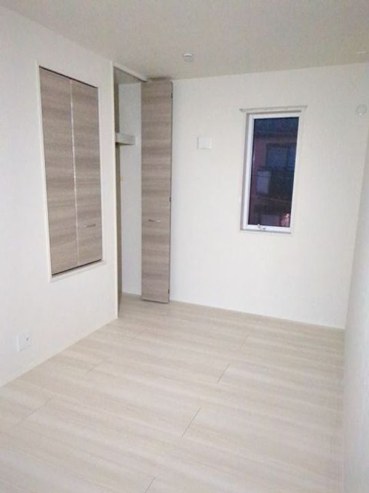 オスト六浦の内装