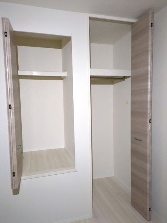 オスト六浦の内装