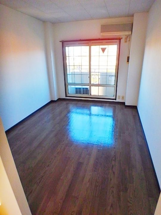 サンライズサトウの内装