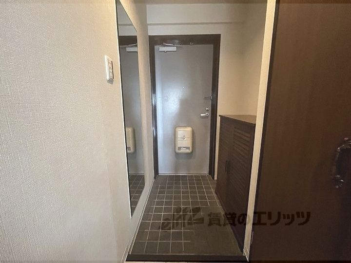 パークモダン伊丹の玄関