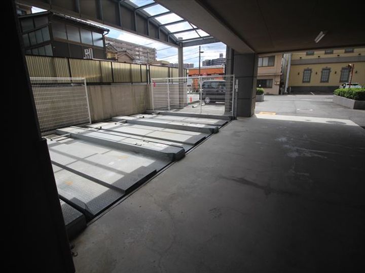 ファミール西条朝日町の地図