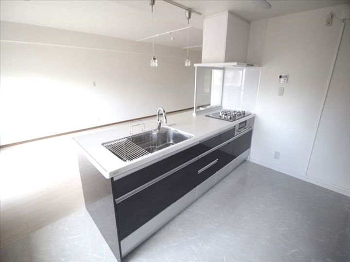 ファミール西条朝日町のキッチン