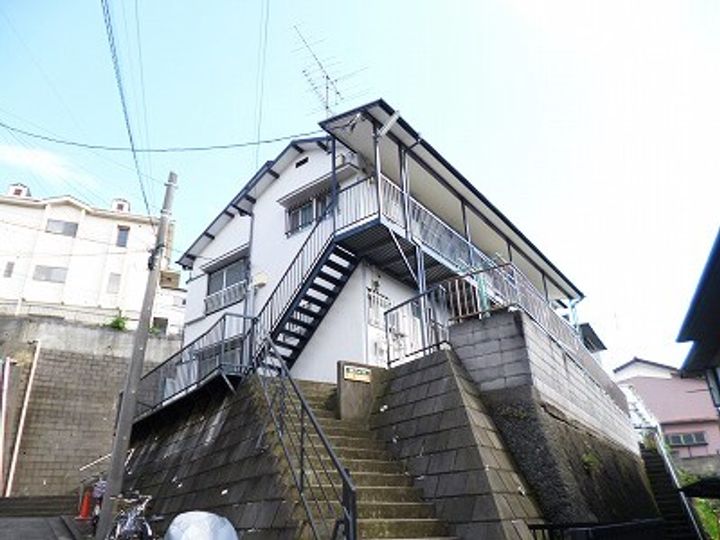 東ハイツの外観