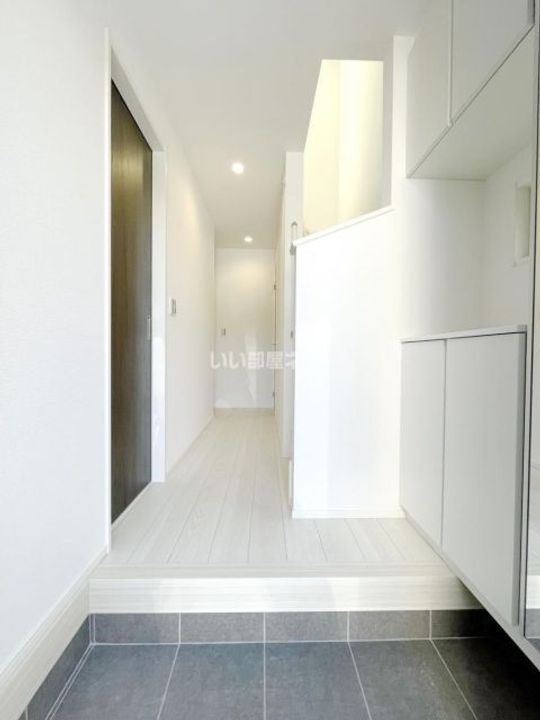 埼玉県さいたま市緑区東浦和6(一戸建)の賃貸物件の玄関