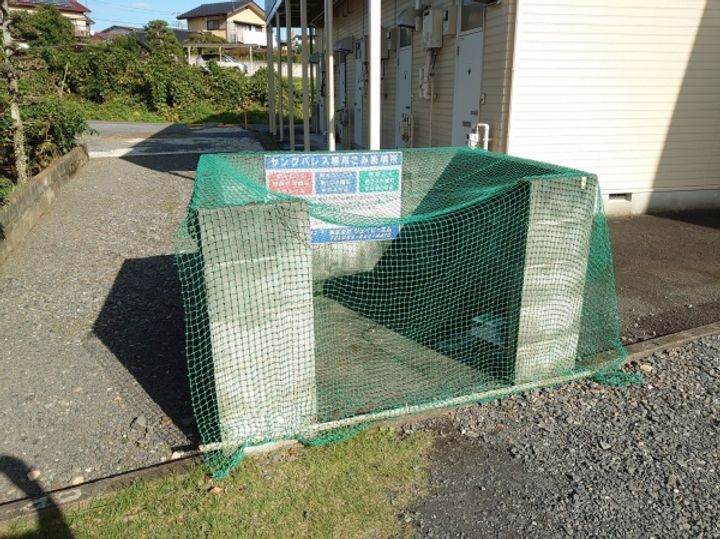 ジュネッセ松が丘 B棟の地図