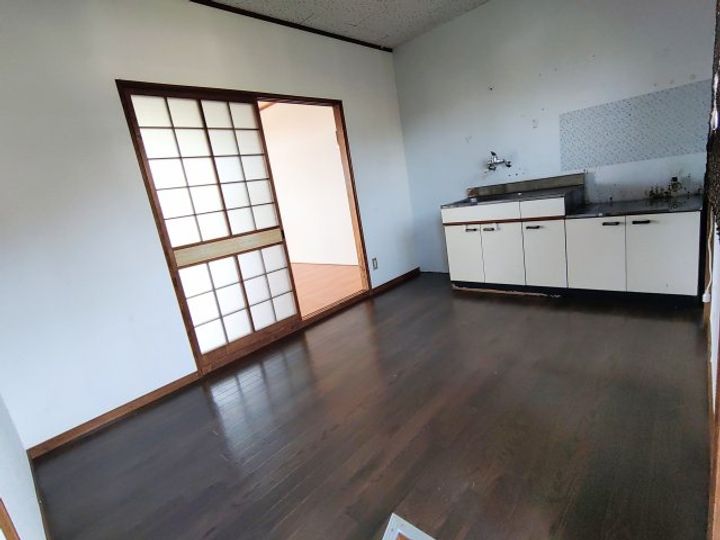 ライズコーポ打馬の居間