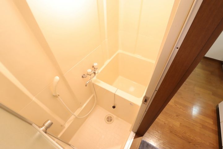 イル・ソーレ中野東駅前の風呂