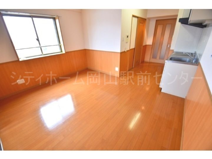 ソフィアOSKの居間