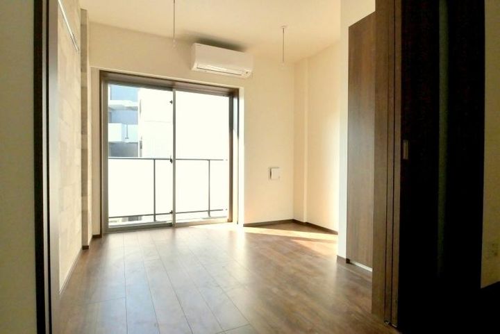 東京都新宿区山吹町(マンション)の賃貸物件の居間