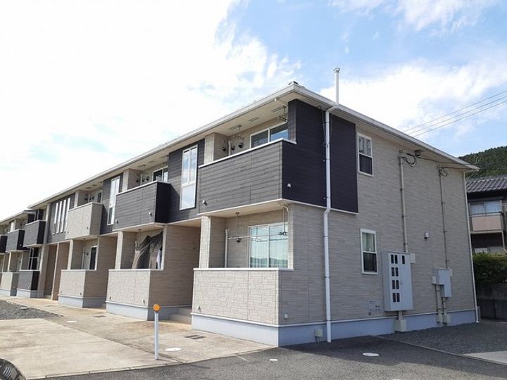 広島県三次市三次町(アパート)の賃貸物件の外観