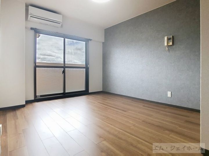 滋賀県彦根市竹ケ鼻町(マンション)の賃貸物件の居間