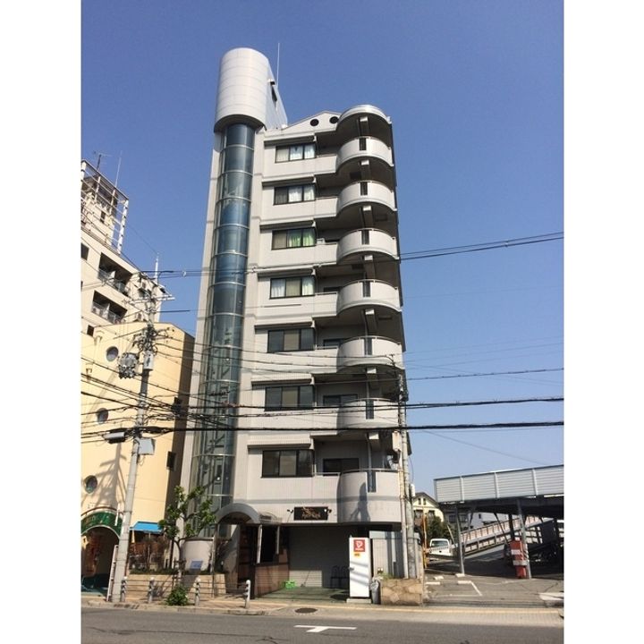 レジデンス川原の外観