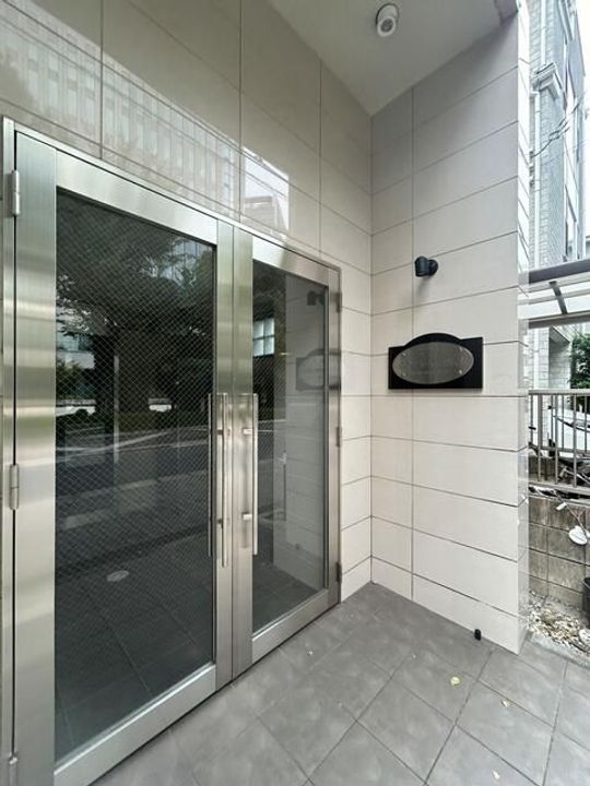 東京都中野区本町1の賃貸マンションの地図