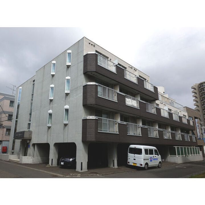 メゾンドエルミタージュ円山の外観