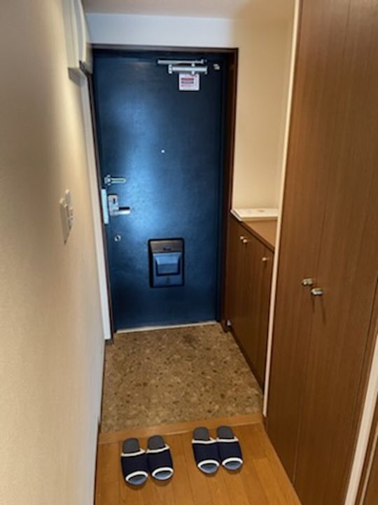 トルチュ・ヴァレ経堂の玄関