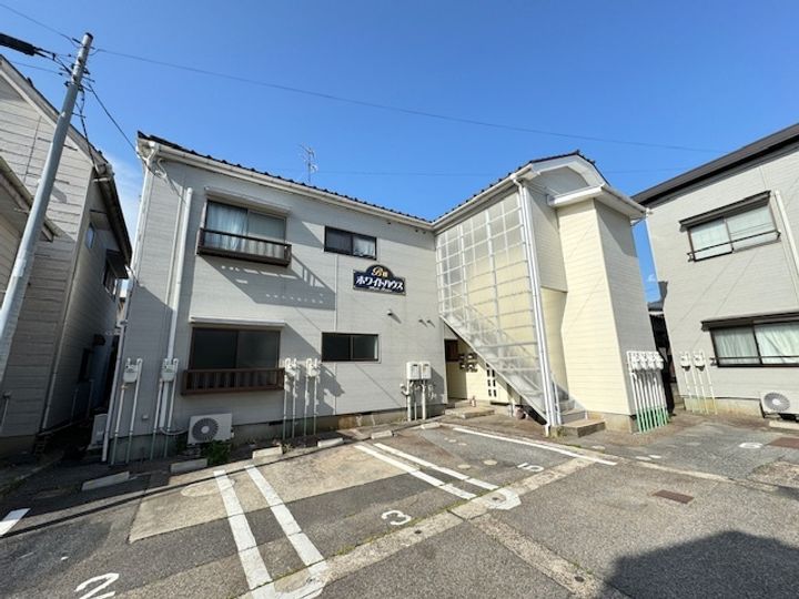 新潟県新発田市本町1(アパート)の賃貸物件の外観
