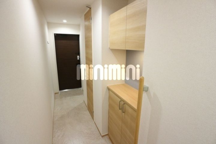 ドッゴミームの玄関