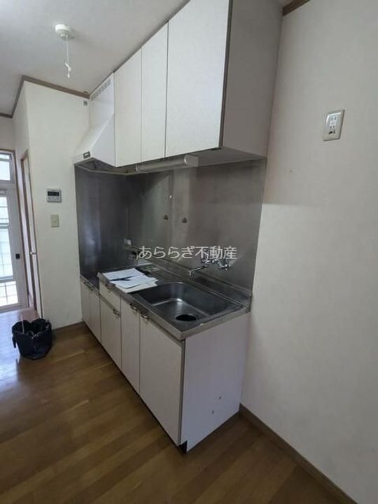 静岡県浜松市中央区鴨江4(一戸建)の賃貸物件のキッチン