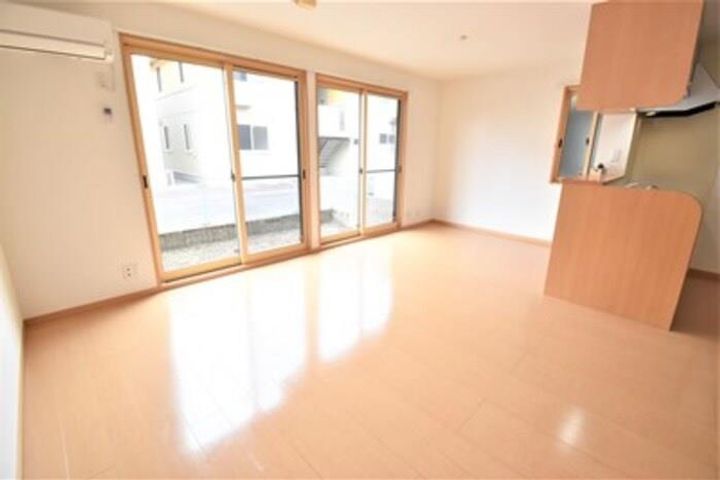 T’sスクエア B棟の居間