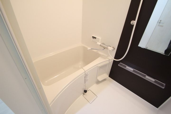 MOVE庚午北壱番館の風呂