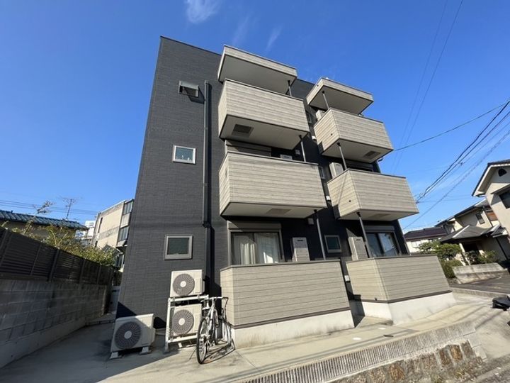 MOVE庚午北壱番館の外観