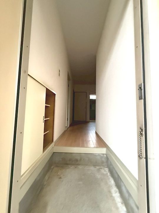 神奈川県藤沢市高倉(アパート)の賃貸物件の玄関