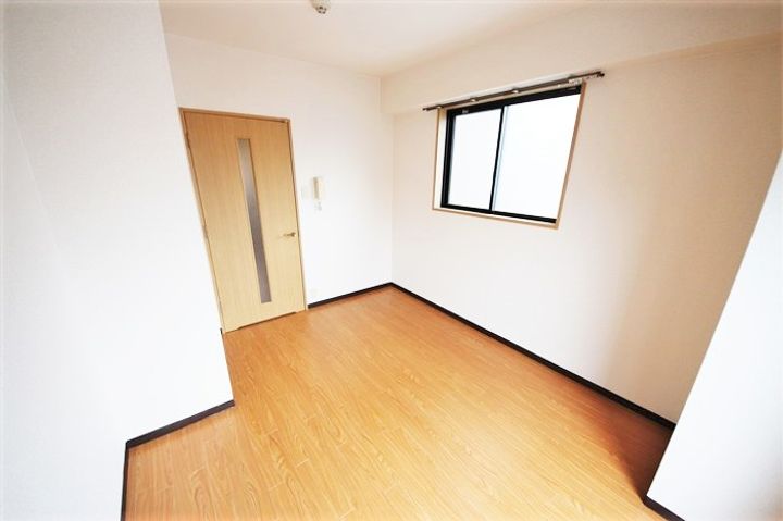 ラナップスクエア南森町の居間