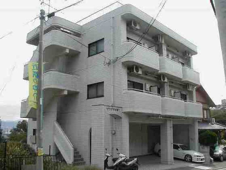 サンピア三滝の外観