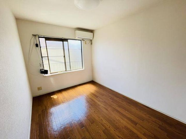 リゾン石井の居間