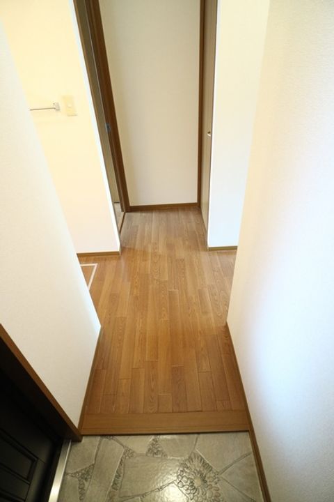 岡山県倉敷市堀南(アパート)の賃貸物件の玄関