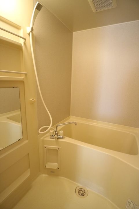 岡山県倉敷市堀南(アパート)の賃貸物件の風呂