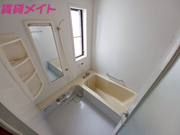 三重県鈴鹿市小田町(一戸建)の賃貸物件の風呂