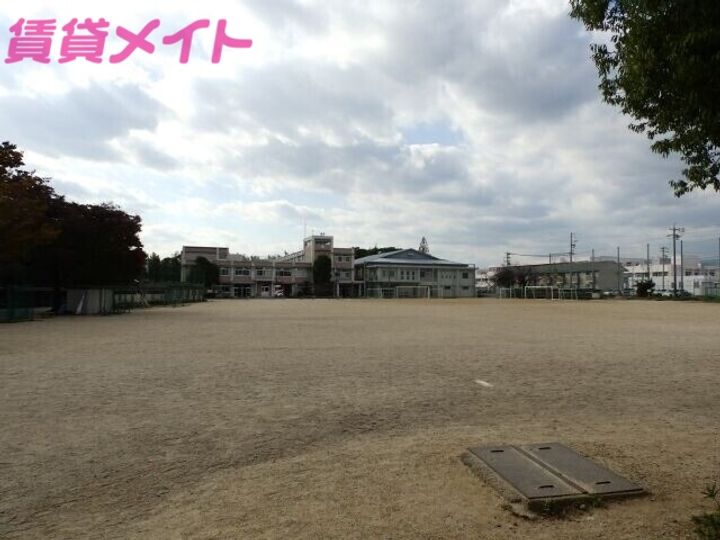 三重県鈴鹿市小田町(一戸建)の賃貸物件の周辺