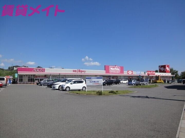 三重県鈴鹿市小田町(一戸建)の賃貸物件の周辺