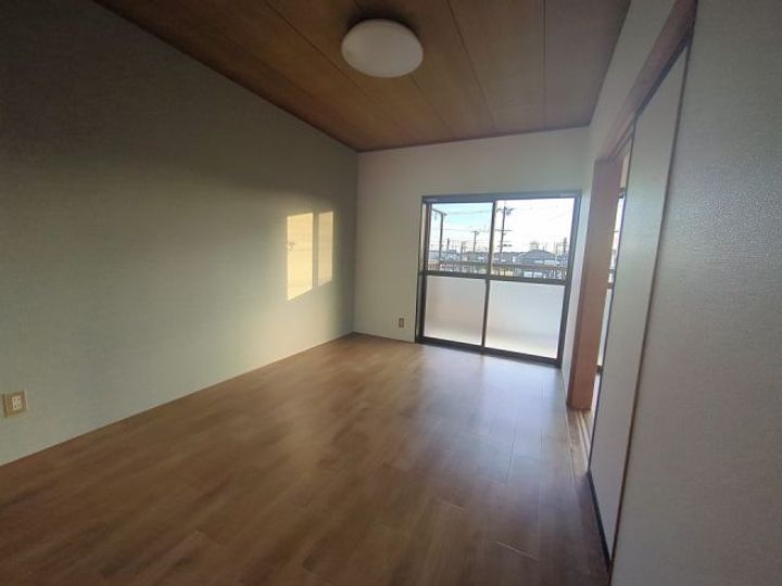 豊保コーポの内装