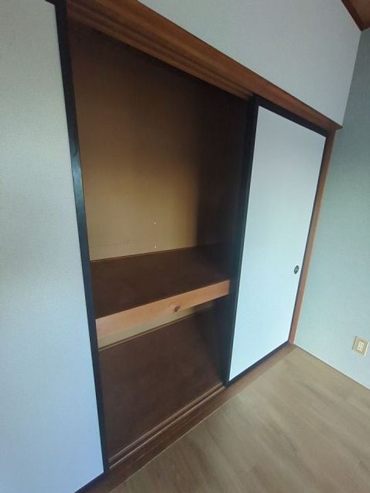 豊保コーポの内装